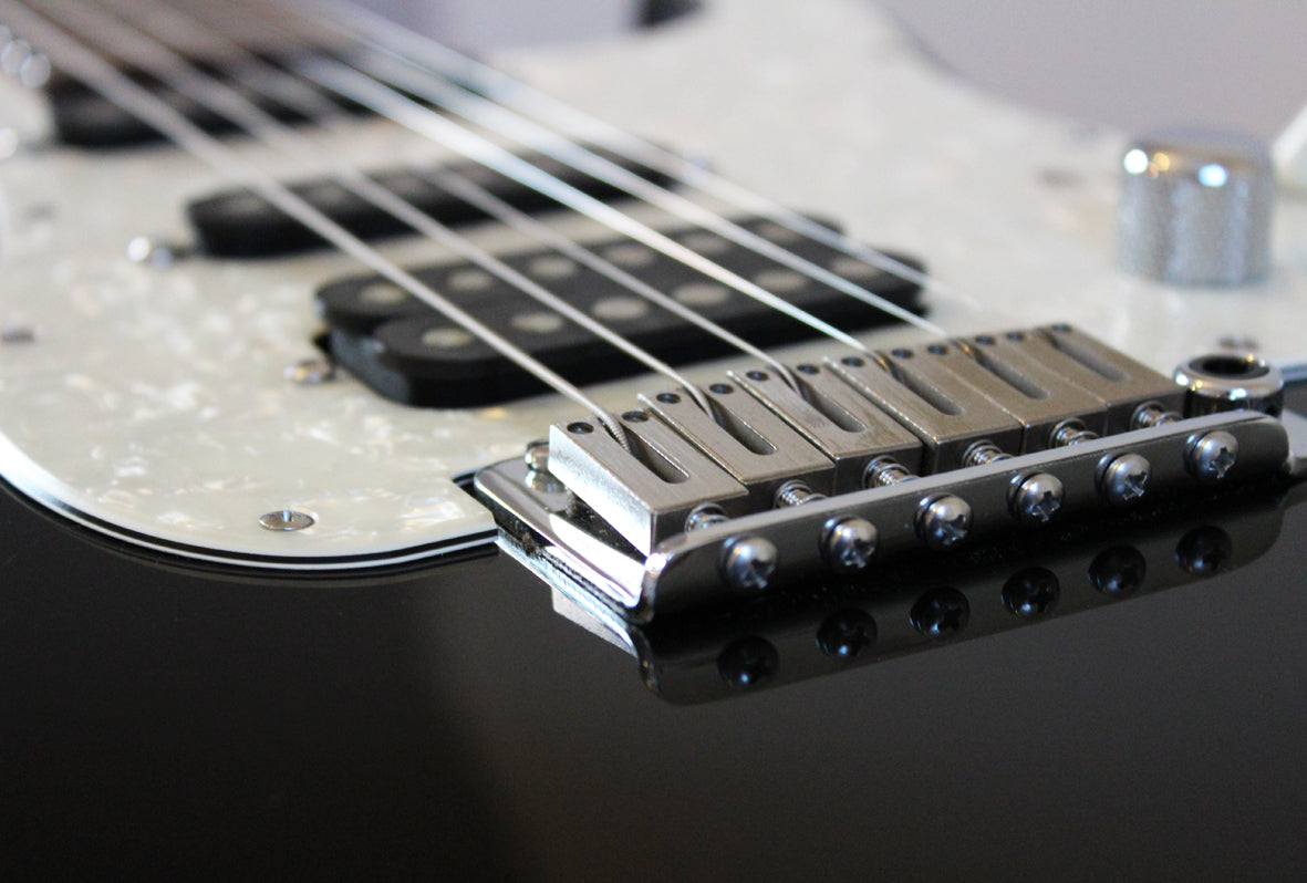 Can A Worn Pick Cause Damage To Guitar Strings Store