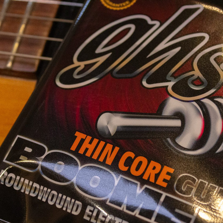 What's the difference between a hex core and a round core string?