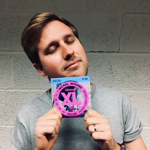 I like light strings and I cannot lie!!!